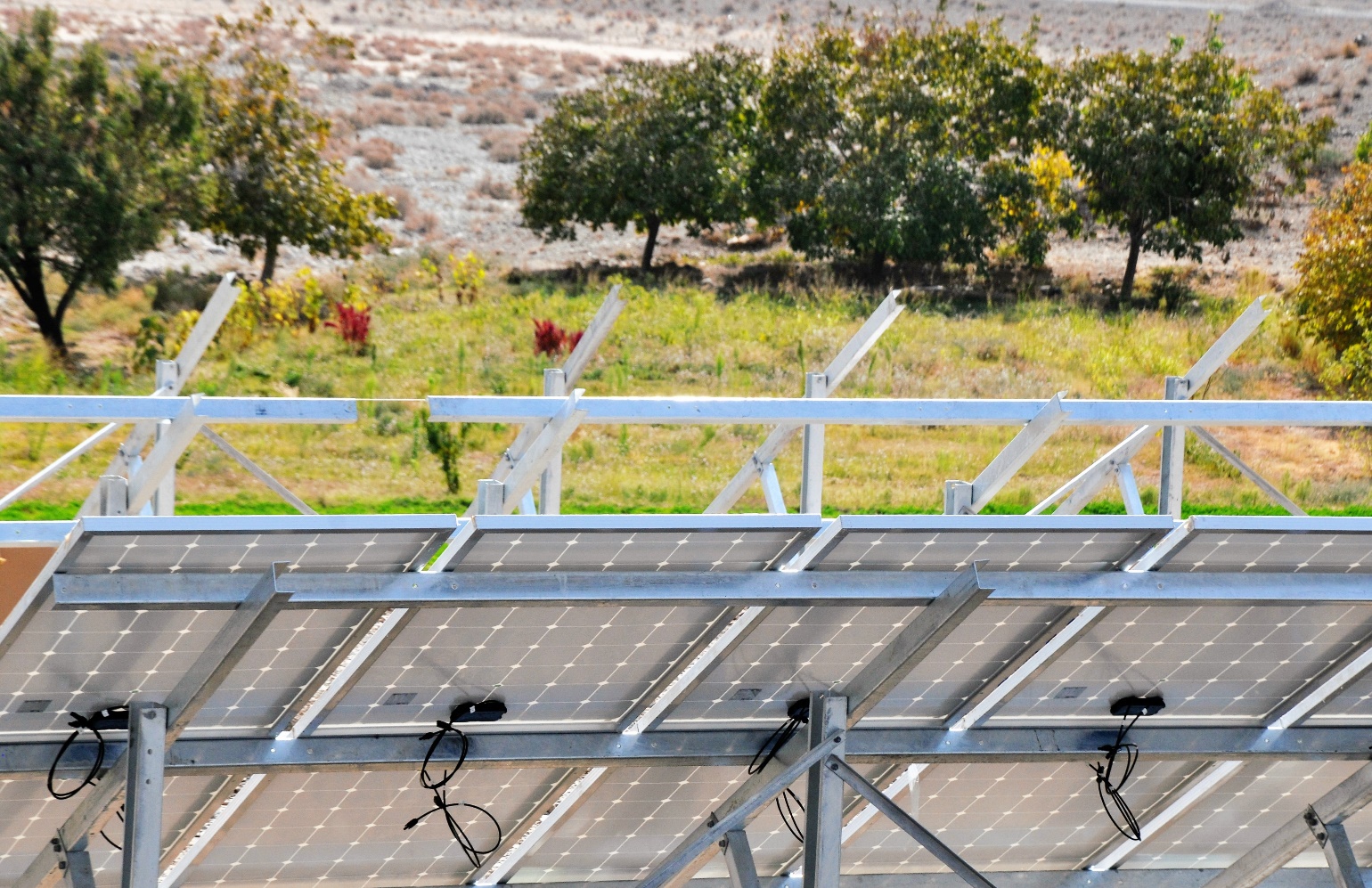  نیروگاه خورشیدی 100کیلووات متصل به شبکه